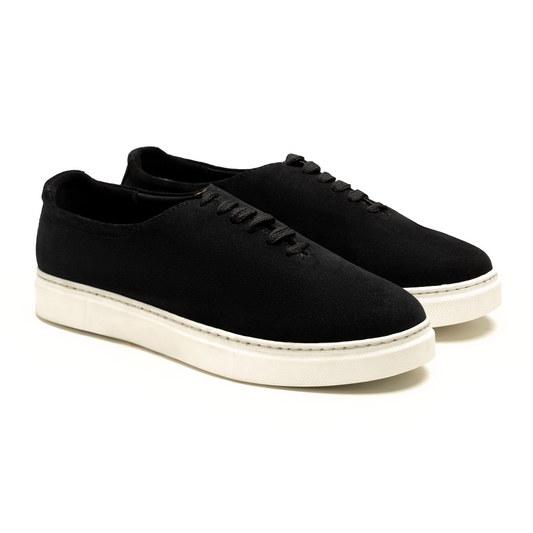 The Ghost (Black)