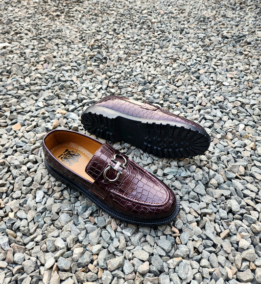The Croc Buckled Hike (Antique Maroon)
