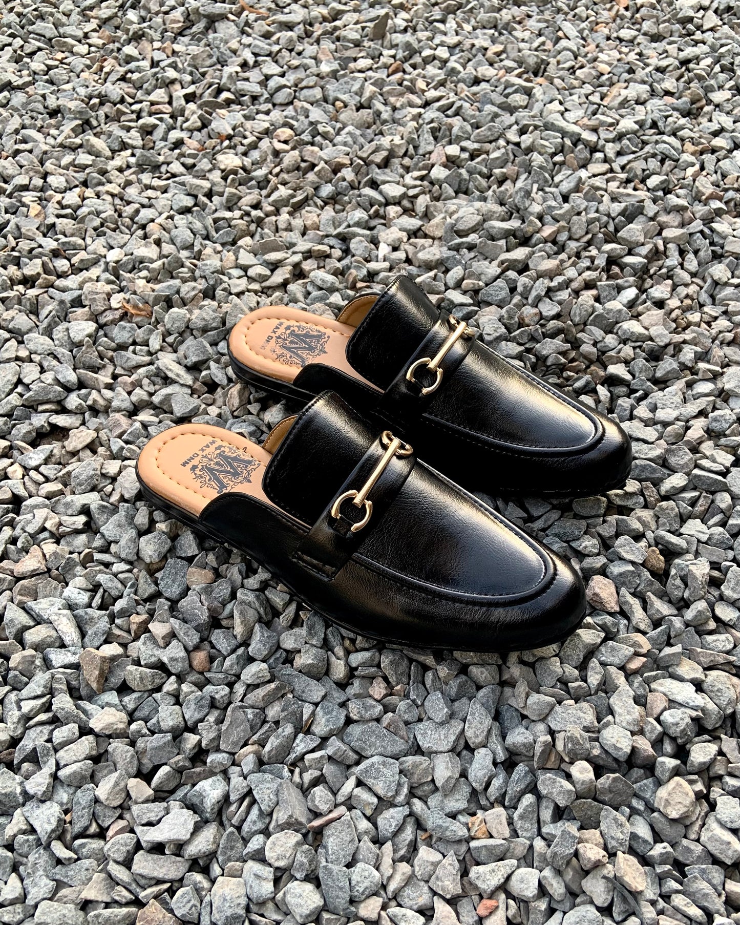 The Lazy Mules (Black)