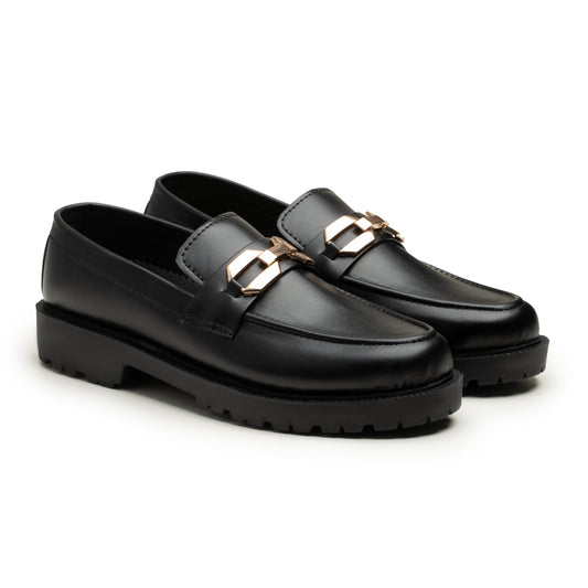 The Buckled Hike (Black)