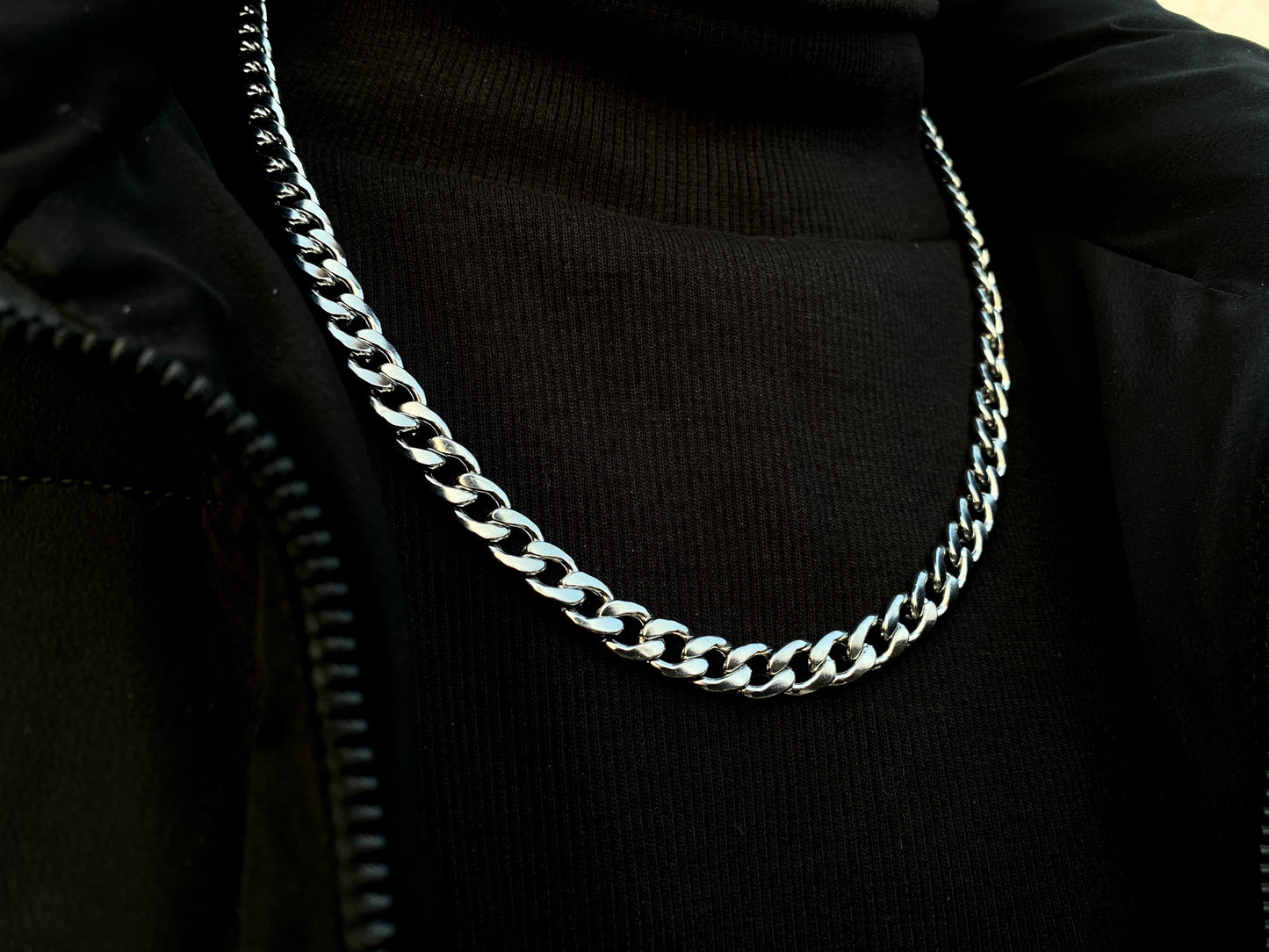 Cuban-Link Stainless Steel Chain.