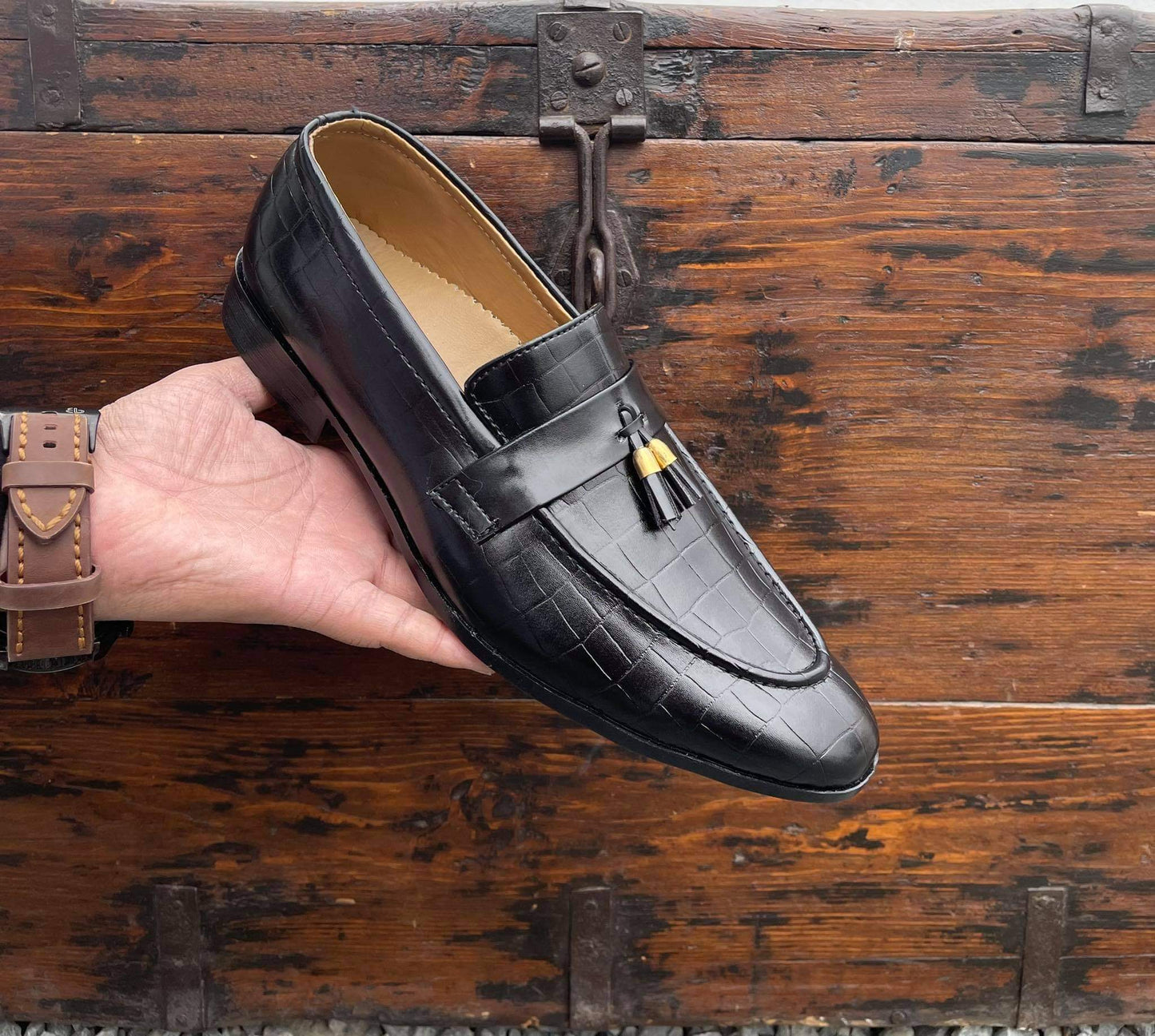 Embosed Black Loafers