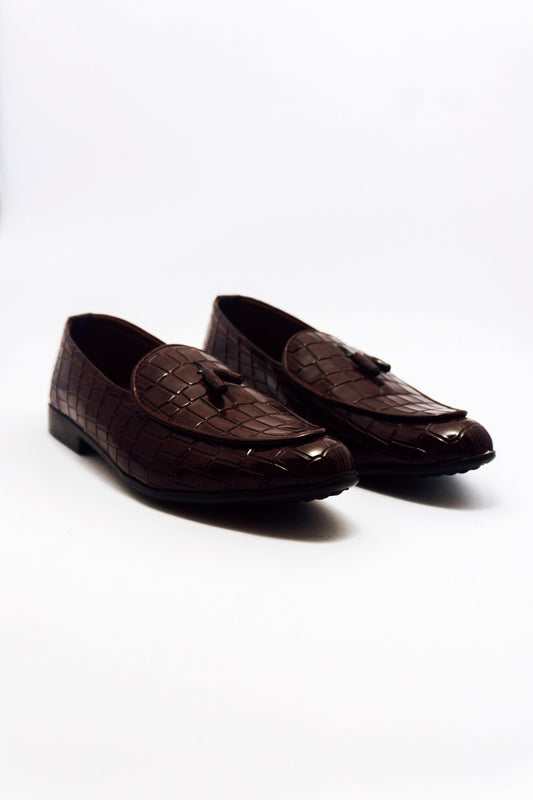 The Maroon Crocodile